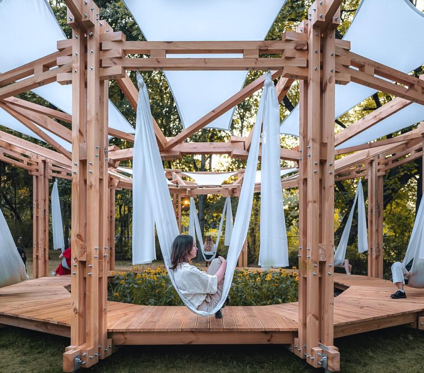 PROJEKT „STAWIAMY” DECONIONY PRZEZ ZAGRANICZNE MEDIA